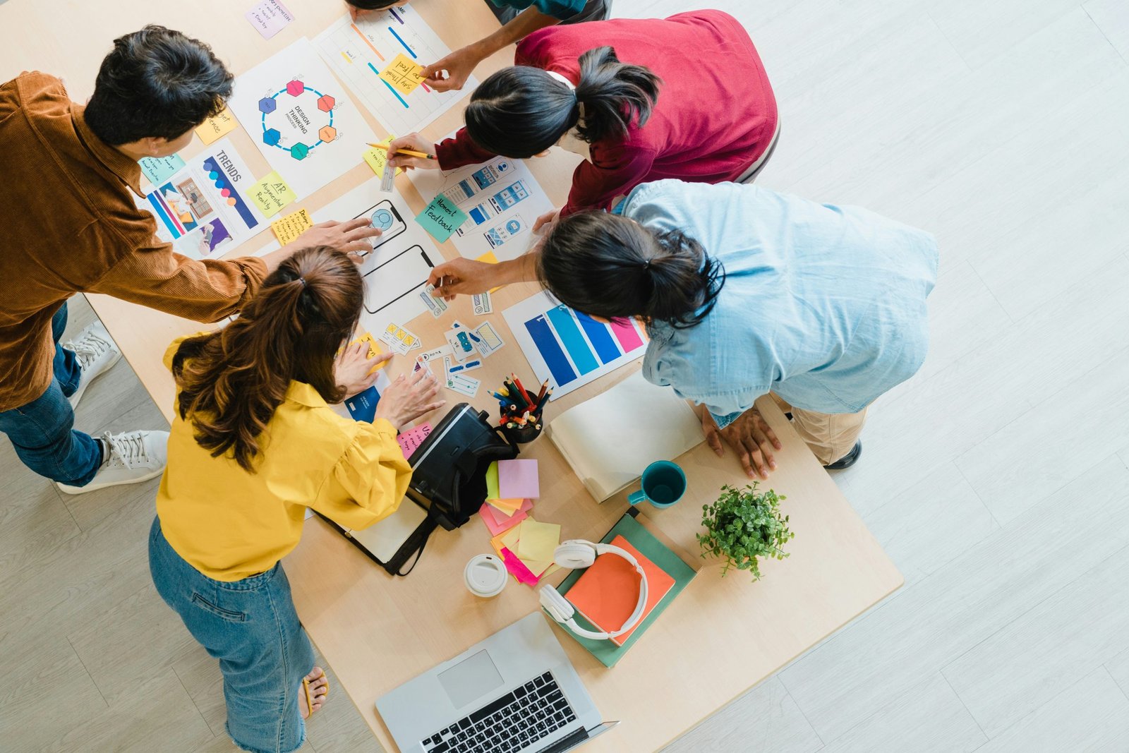 An Holistic Framework for Shared Design Leadership